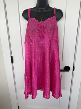MORGAN TAYLOR -plus size Hot Pink Lace-Trim Negligee/ Slip Dress Women Intimates